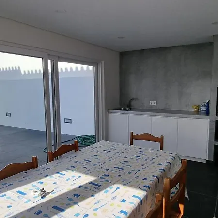 Villa Lina Lourinha (Lisbon)