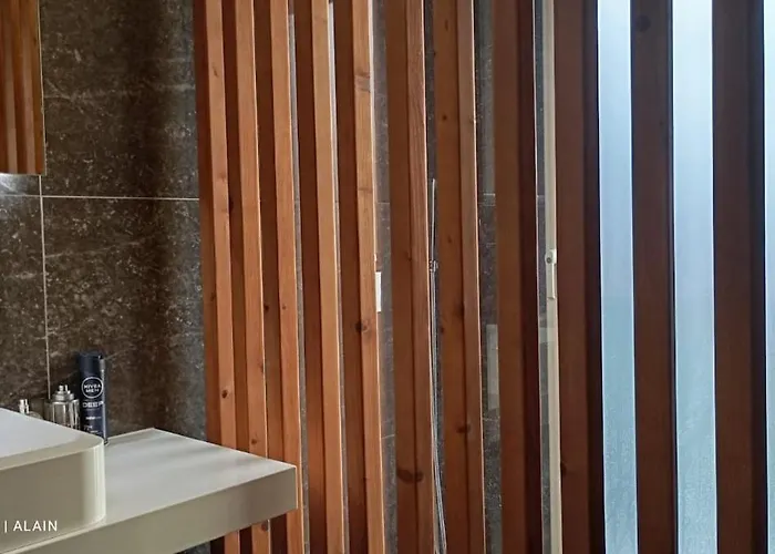 Lina Lourinha (Lisbon)